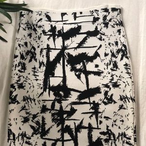 BCBGMAXAZRIA body con skirt